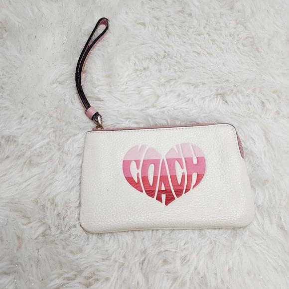 Coach Gold/Chalk MultiCorner Zip Wristlet With Stripe Heart Motif - Picture 5 of 10